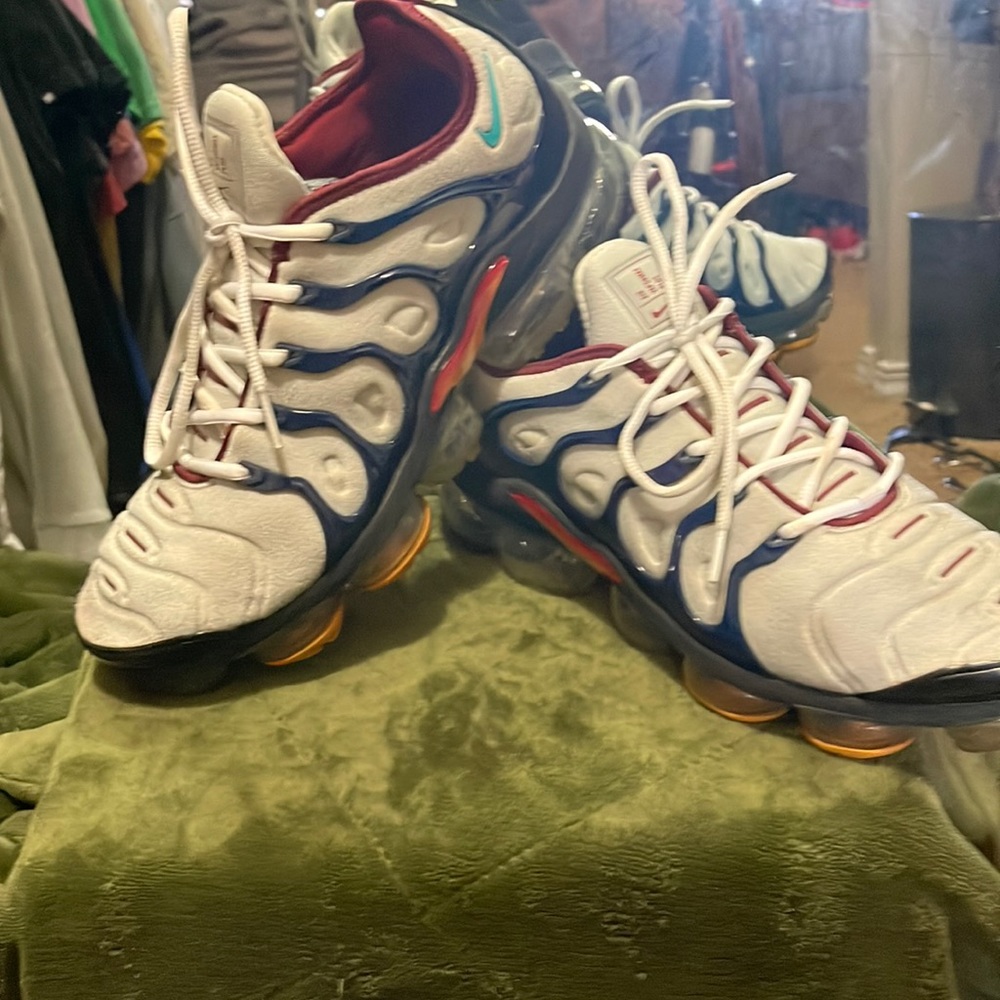 Nike VaporMax Plus